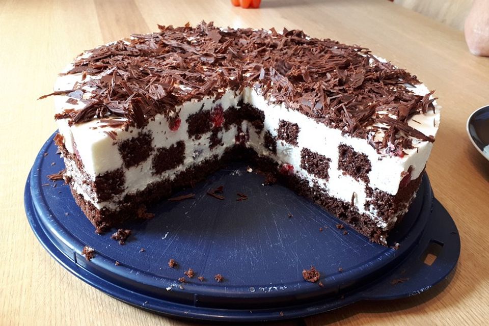 Himbeer - Schachbrett - Torte