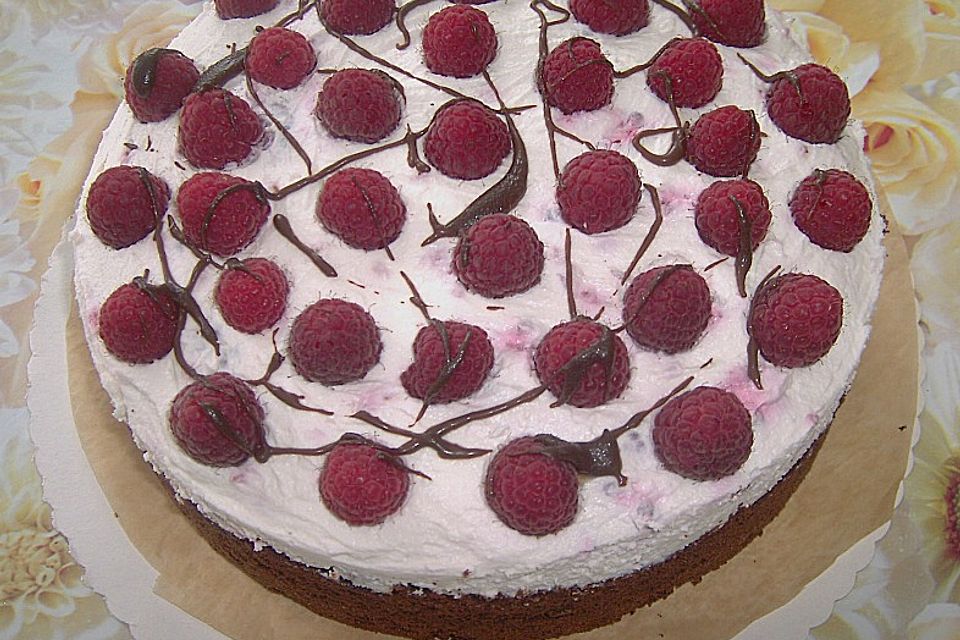 Himbeer - Schachbrett - Torte