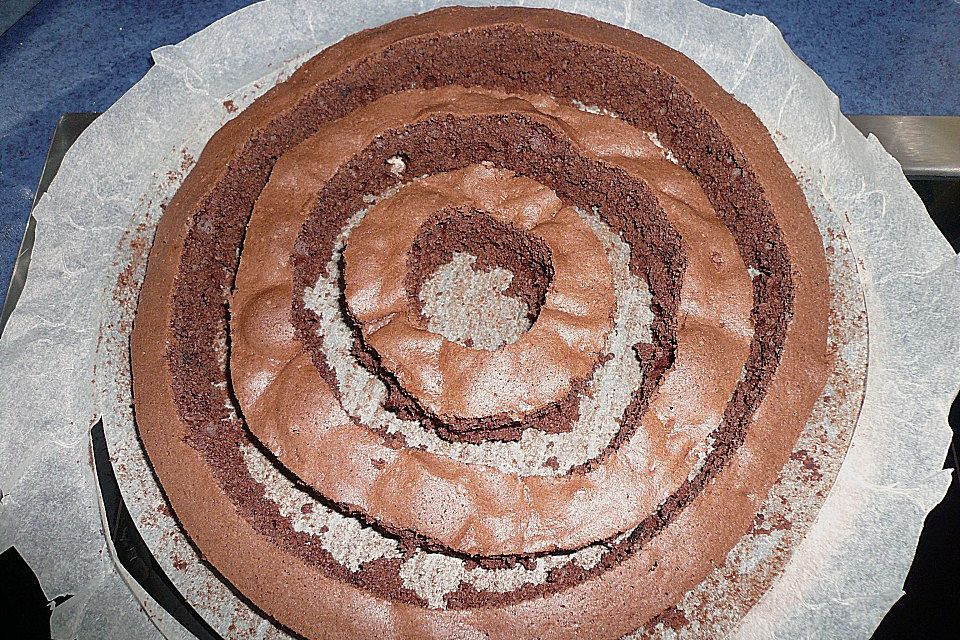 Himbeer - Schachbrett - Torte