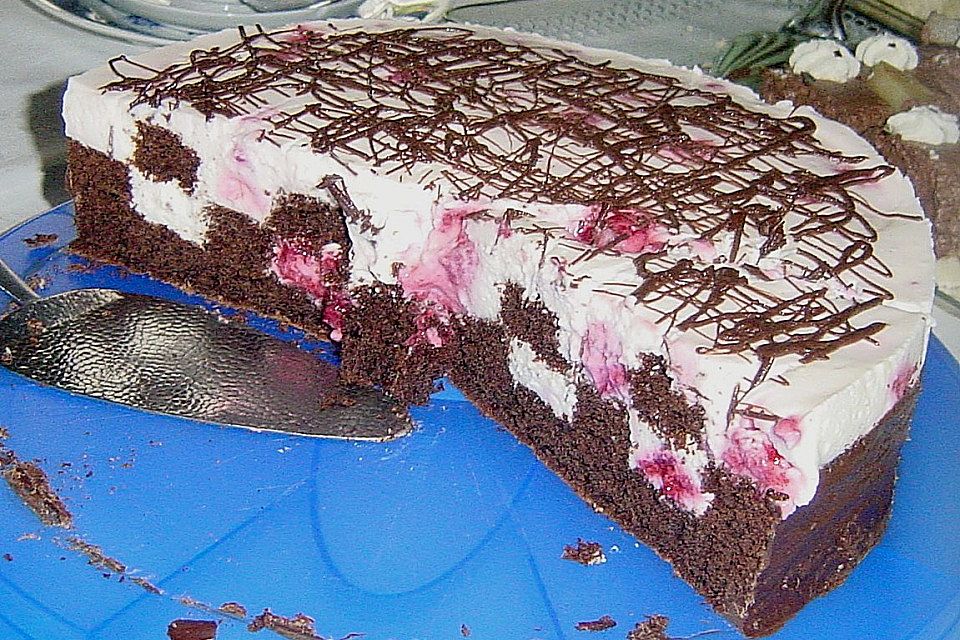 Himbeer - Schachbrett - Torte