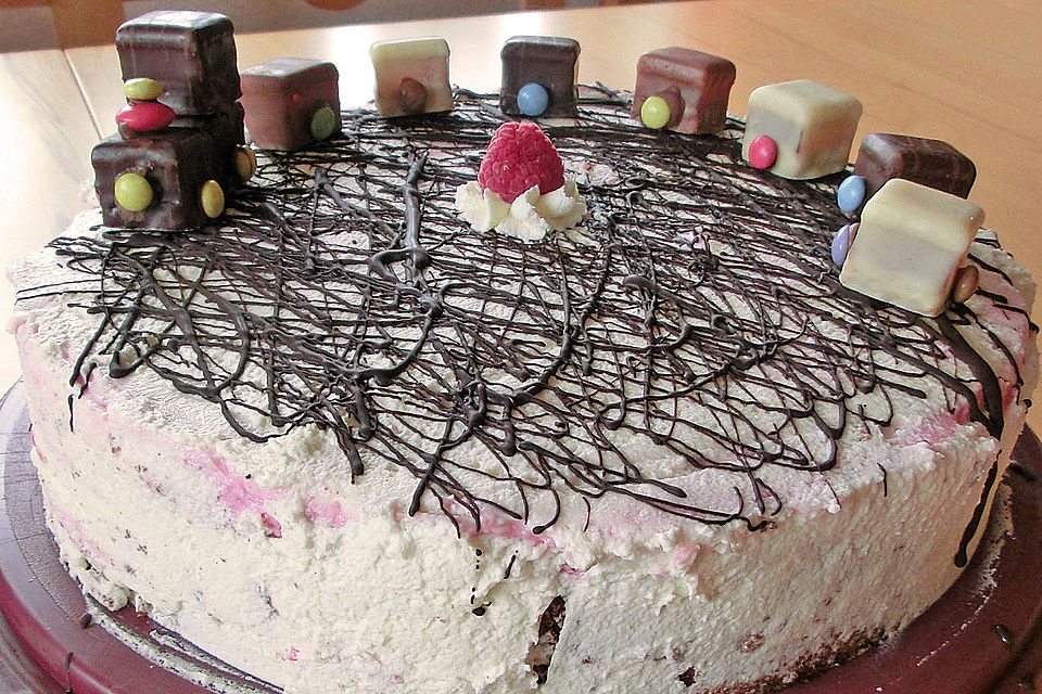 Himbeer - Schachbrett - Torte