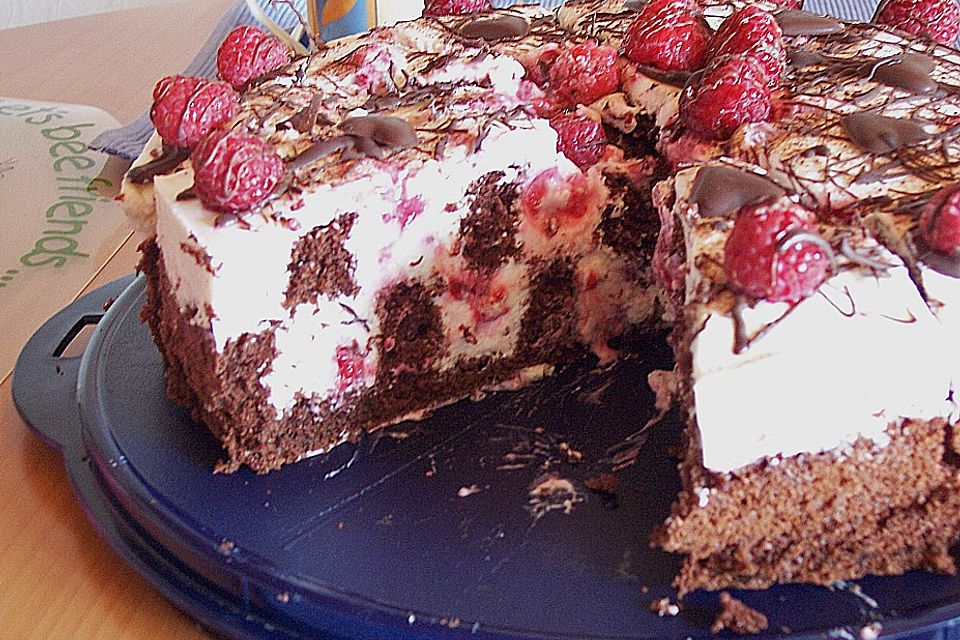 Himbeer - Schachbrett - Torte