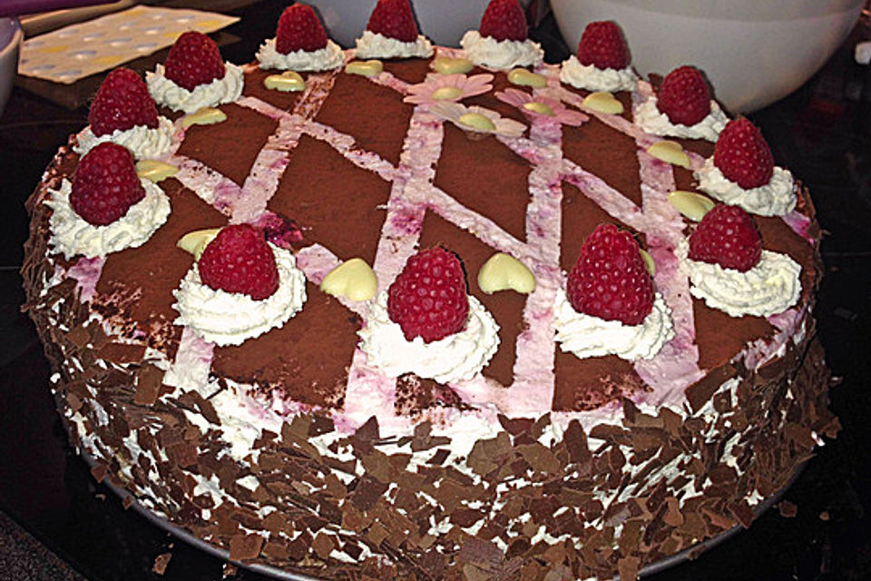 Himbeer - Schachbrett - Torte