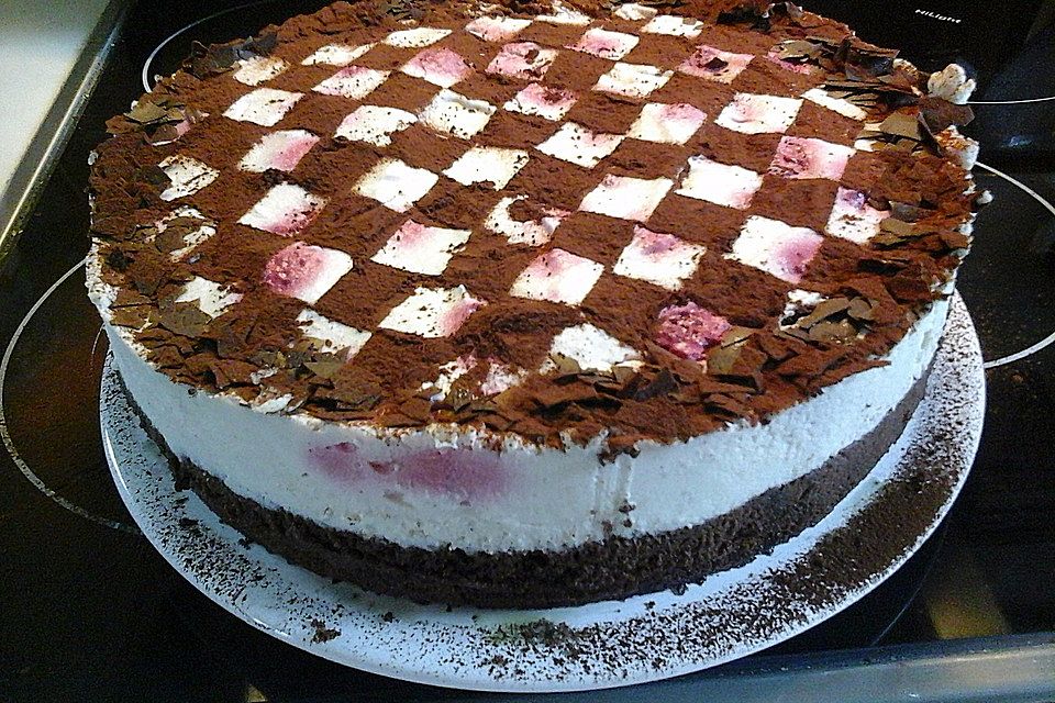 Himbeer - Schachbrett - Torte