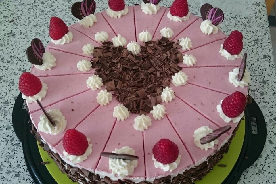 Himbeer - Schachbrett - Torte