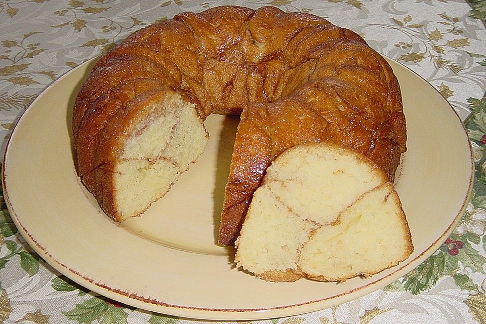 Zimt - Zucker Kranzkuchen