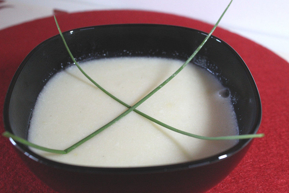 Schnelle Spargelcremesuppe