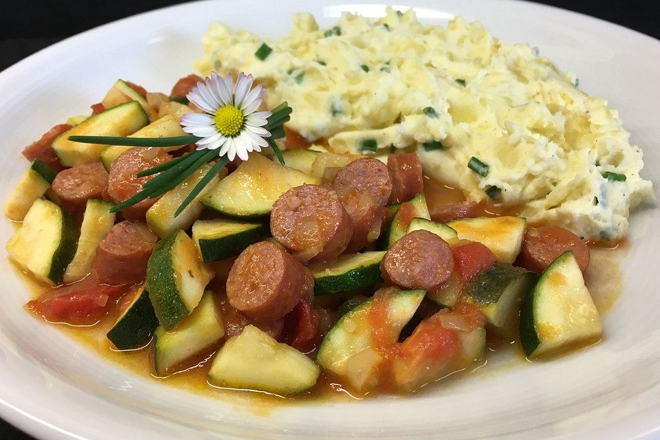 Zucchini - Mettwurst - Eintopf