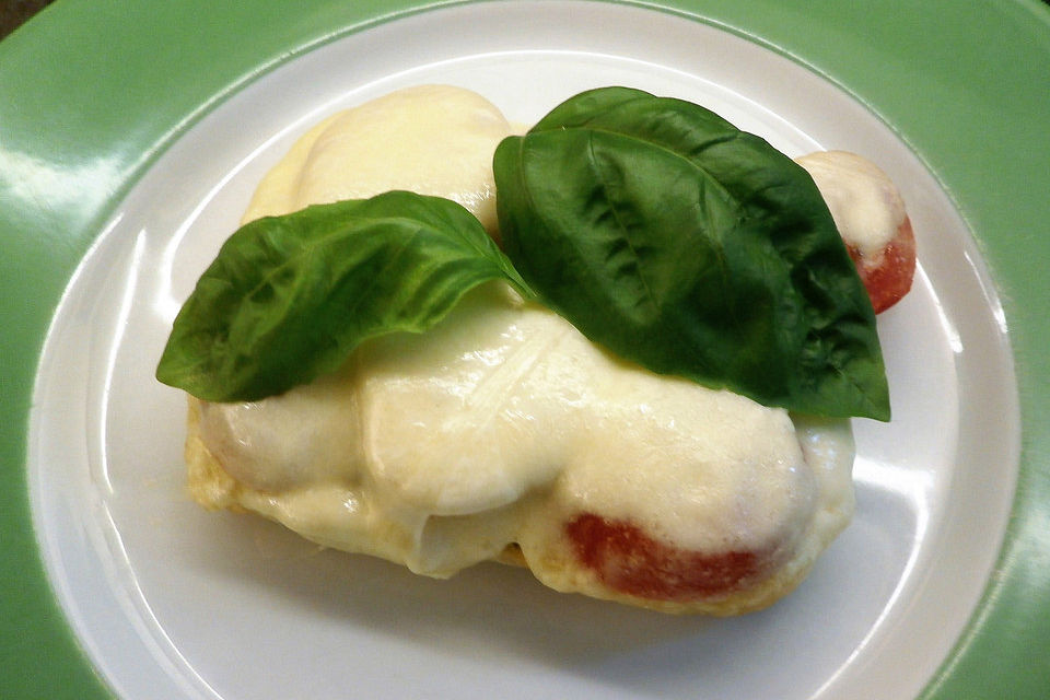 Tomate - Mozarella Brötchen