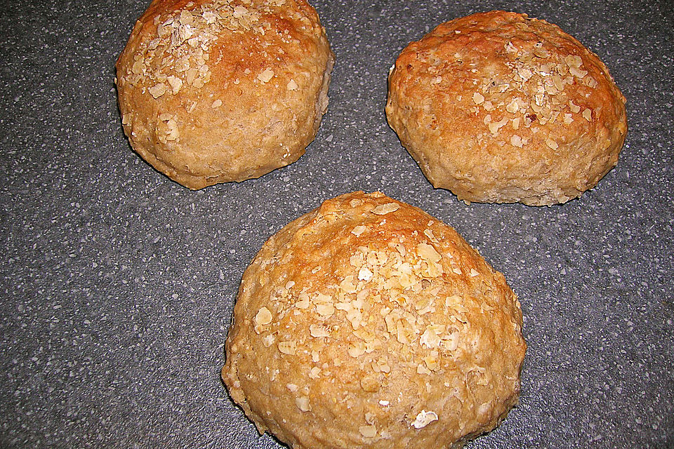 Partybrötchen mit Haferflocken