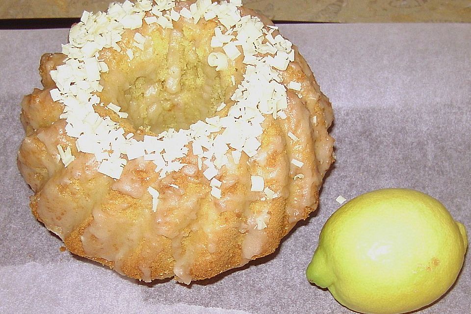 Herber Zitronen - Sekt - Kuchen