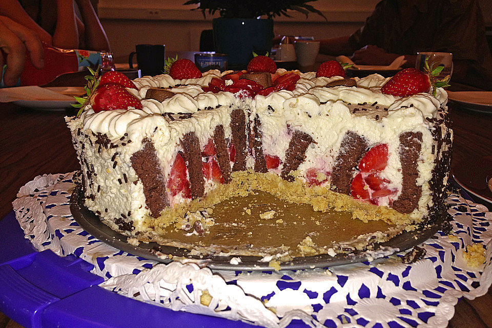 Gewickelte Erdbeer - Tiramisu - Torte