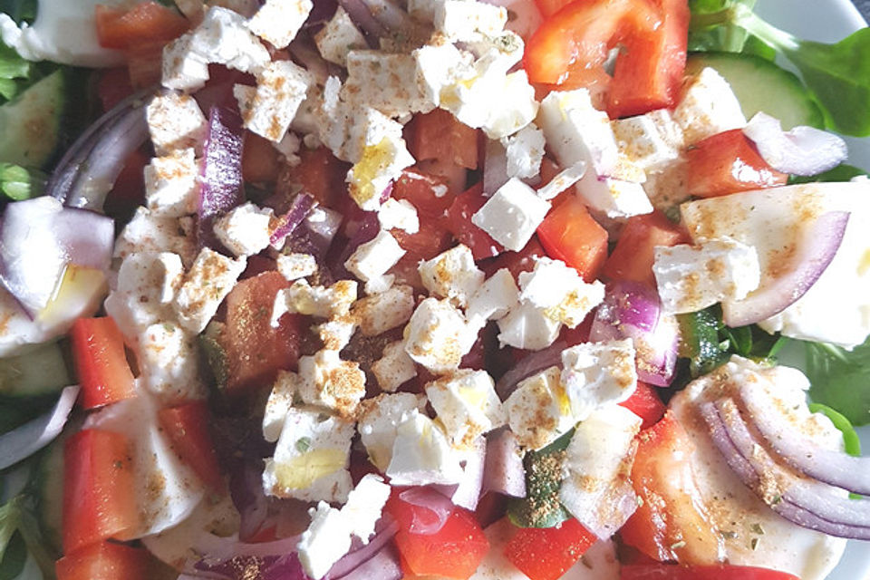 Bunter Feldsalat mit Feta