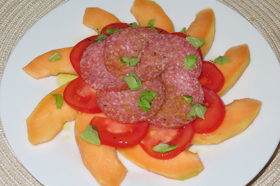 Melonen - Teller mit Salami