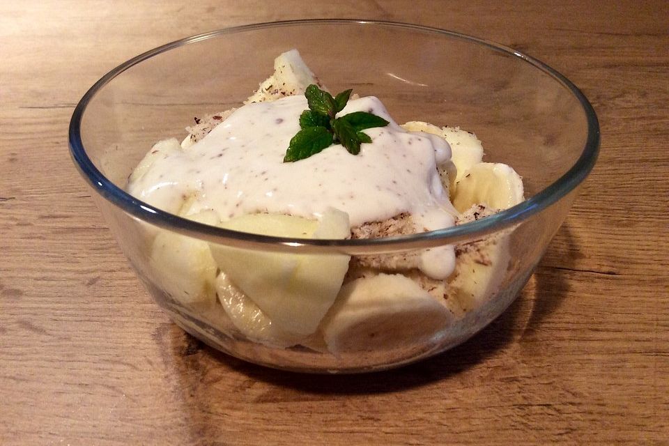 Bananen - Apfel - Salat