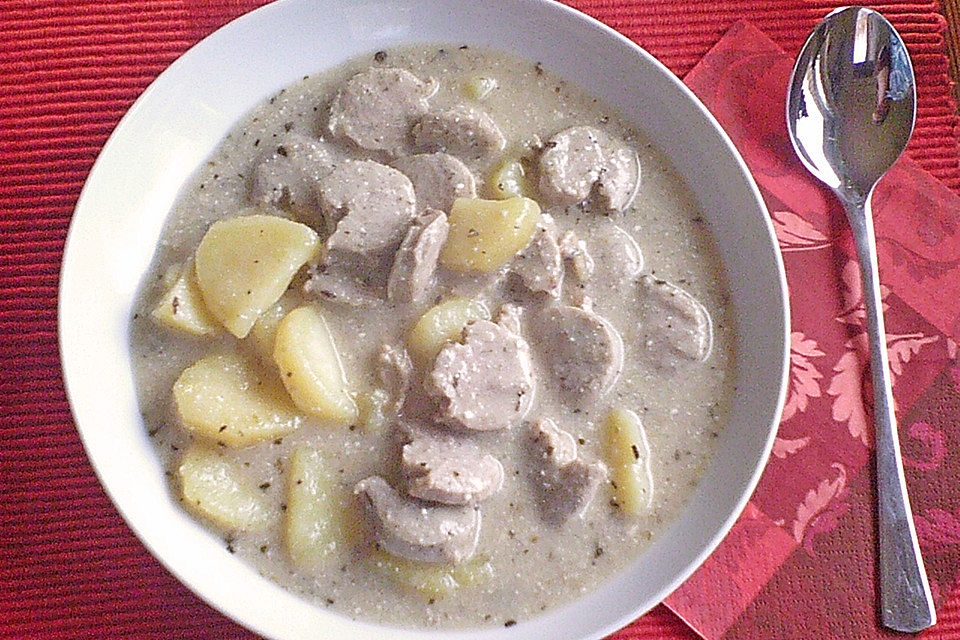 Bratwurstsuppe