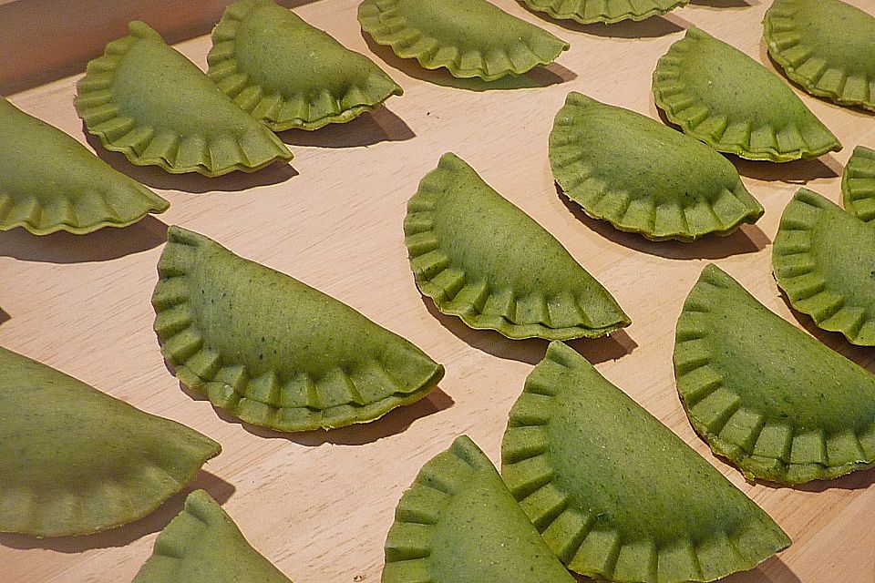 Grüner Nudelteig mit Spinat