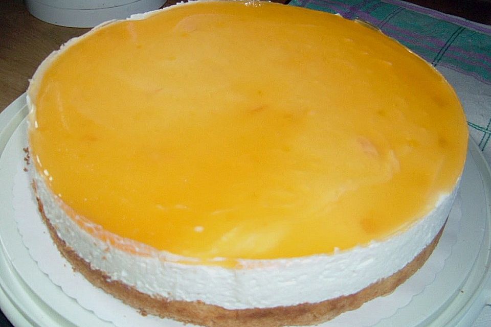 Käsesahne - Torte mit Maracuja