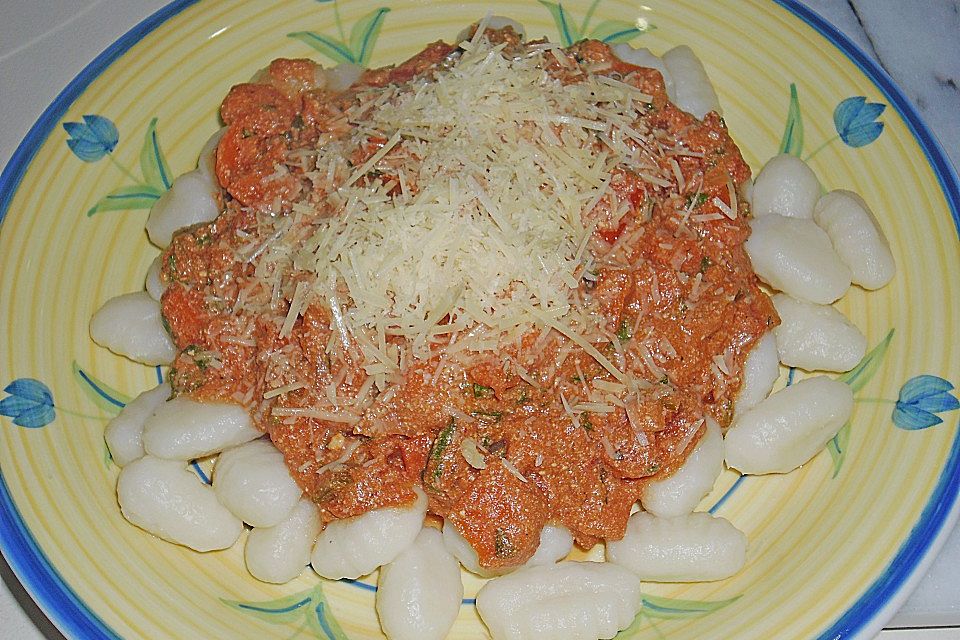 Gnocchi mit Ricotta - Tomatensauce