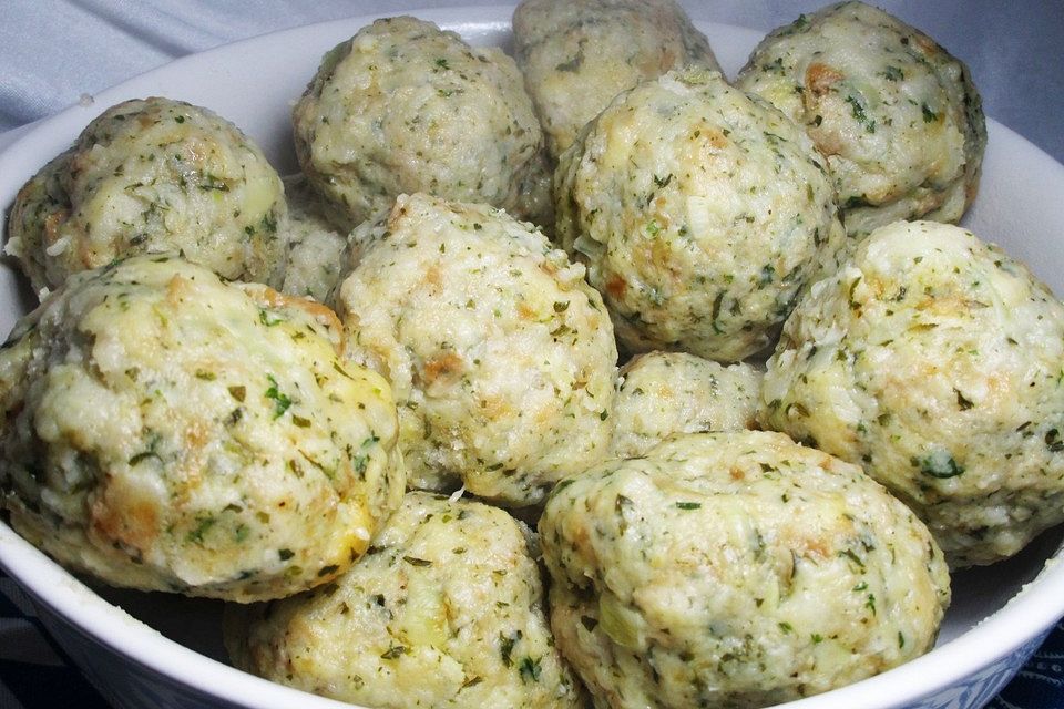 Bayrische Semmelknödel