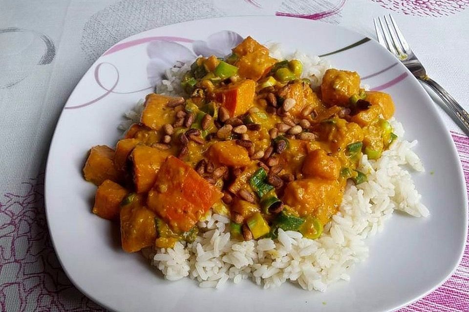 Kürbiscurry mit Frühlingszwiebeln