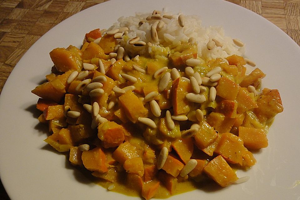 Kürbiscurry mit Frühlingszwiebeln