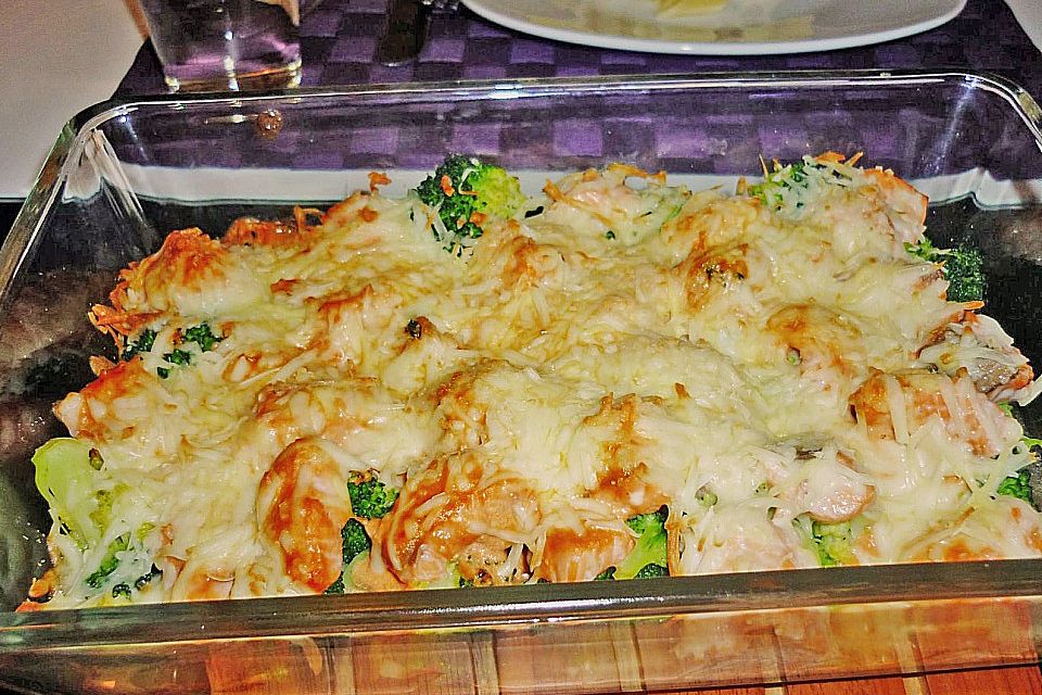 Gemüseauflauf mit Lachs