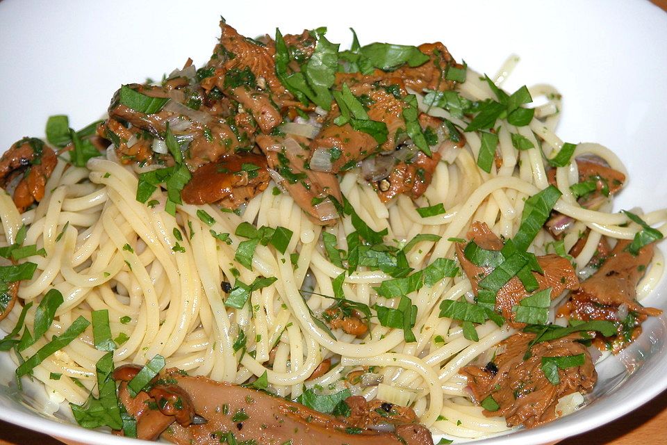 Spaghetti mit Pfifferlingen