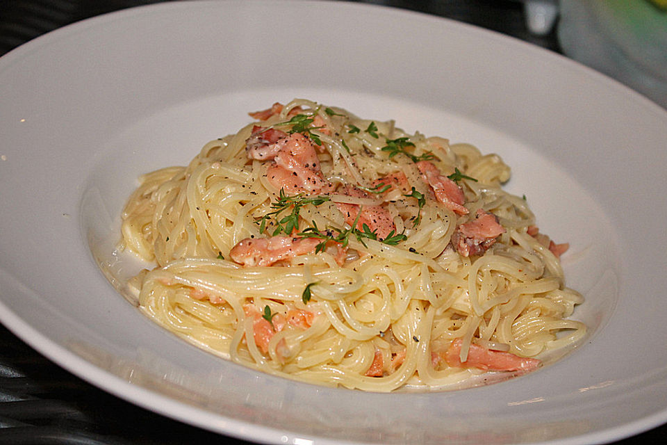 Lachsspaghetti à la Carbonara