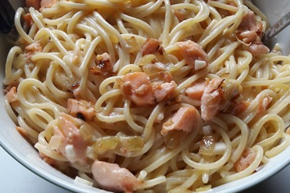 Lachsspaghetti à la Carbonara