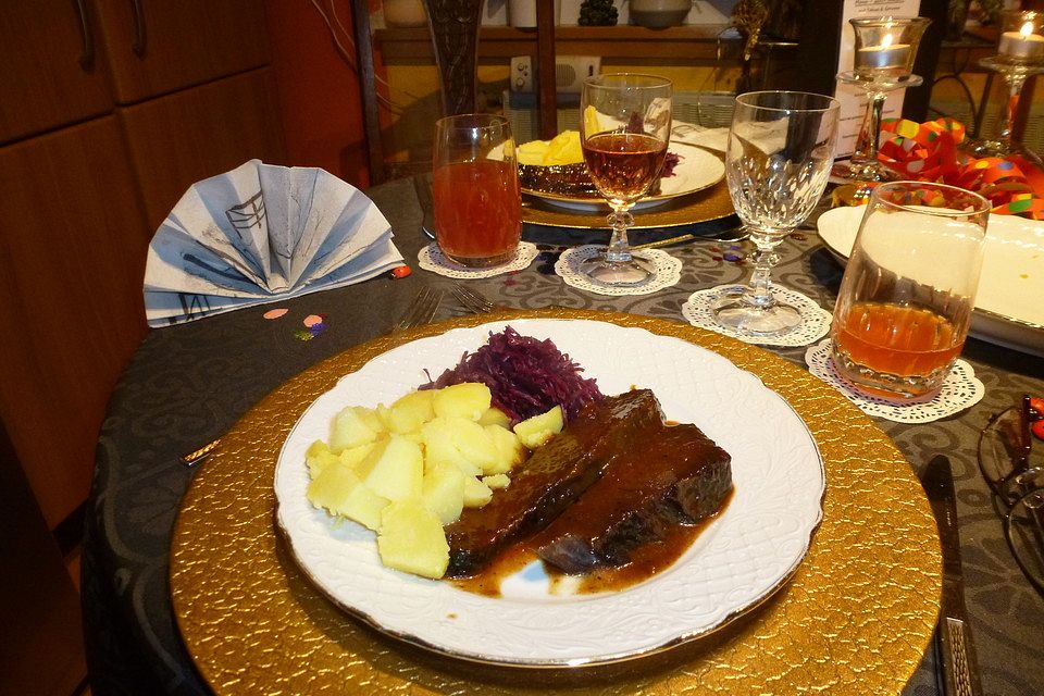 Sauerbraten mit Printensauce