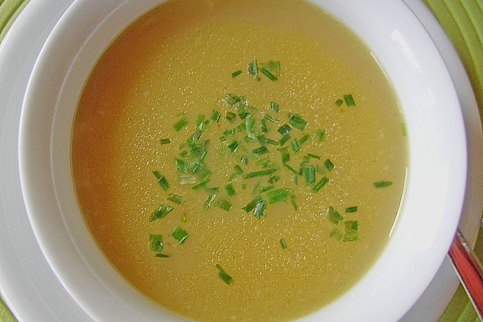 Gebrannte Grießsuppe