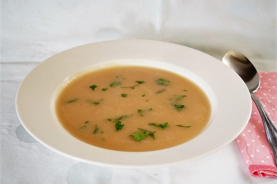 Gebrannte Grießsuppe