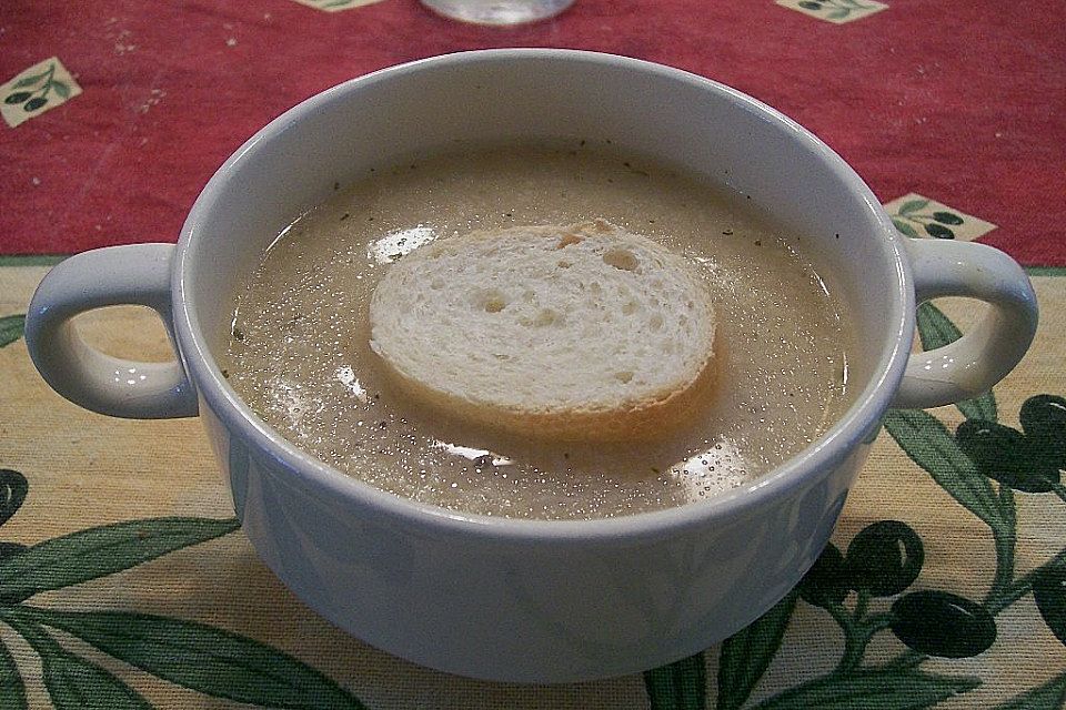 Gebrannte Grießsuppe