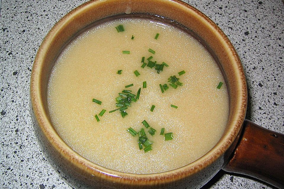 Gebrannte Grießsuppe