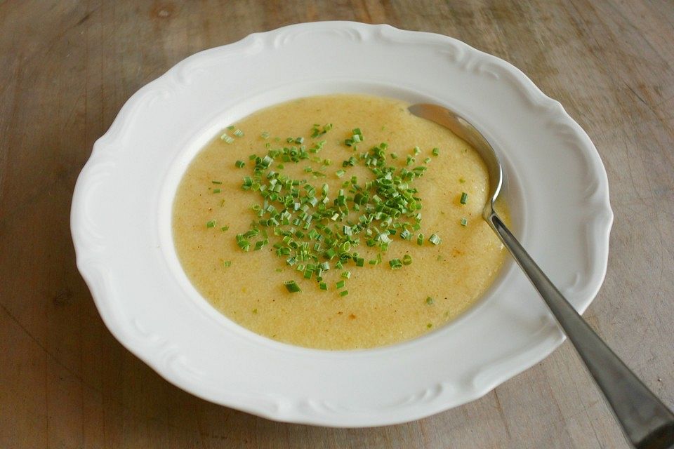 Gebrannte Grießsuppe