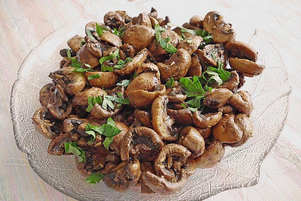 Antipasti - marinierte Champignons