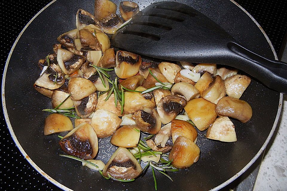 Antipasti - marinierte Champignons