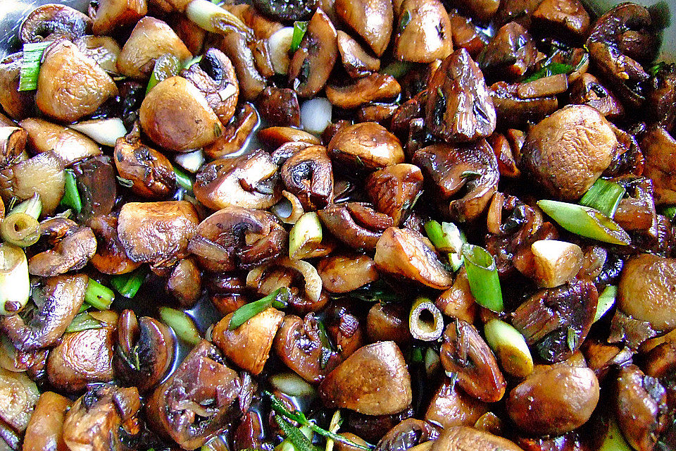 Antipasti - marinierte Champignons