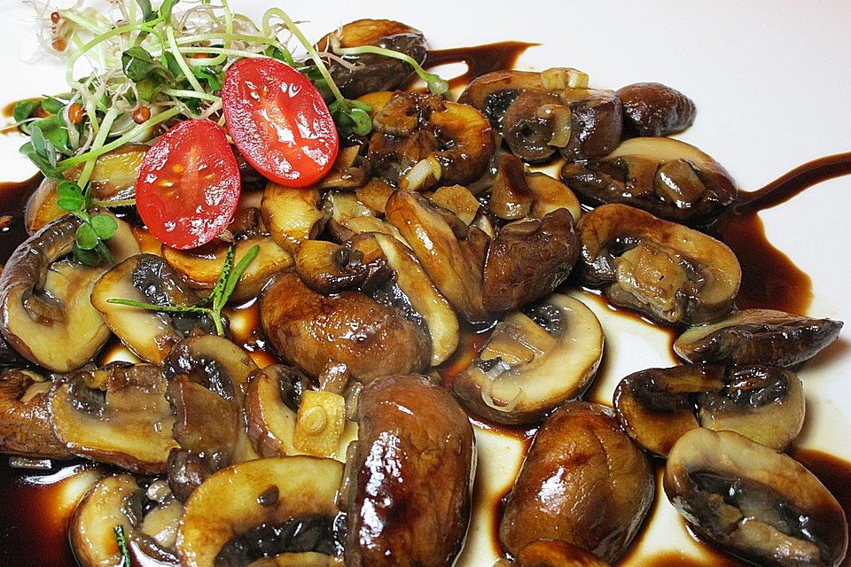 Antipasti - marinierte Champignons