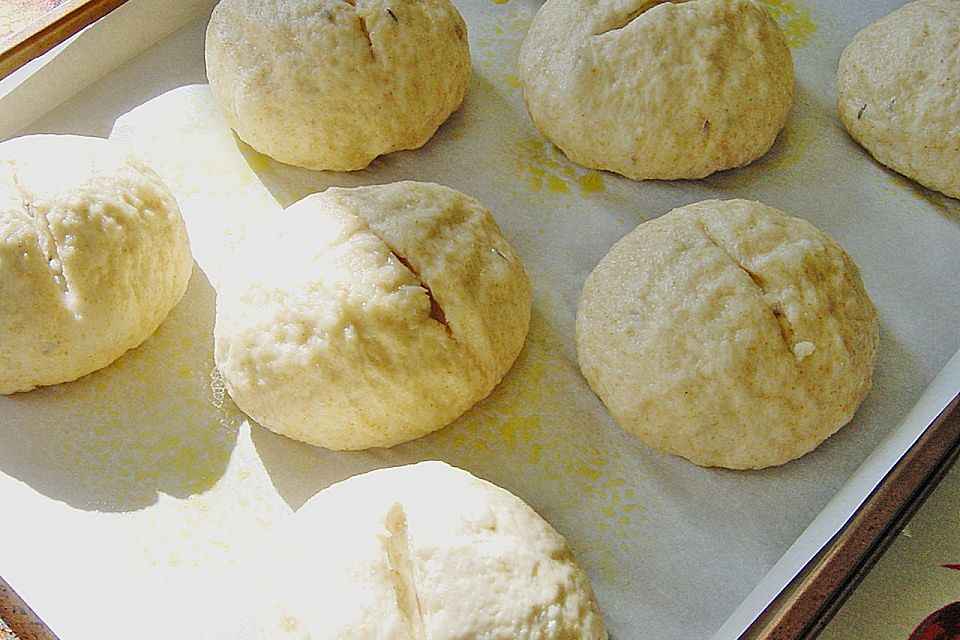 Falsche Laugenbrötchen mit Vollkornmehl