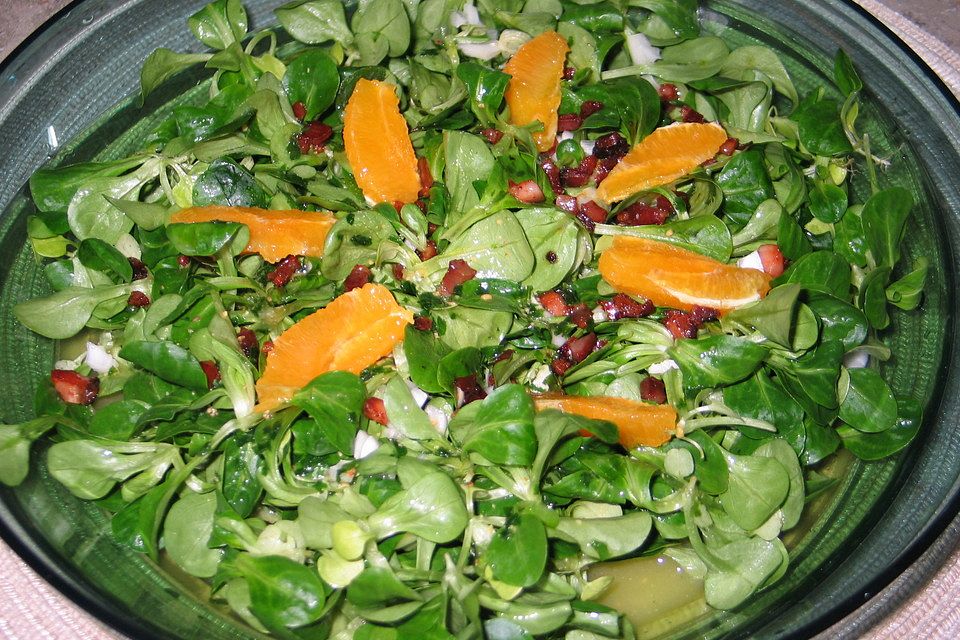 Feldsalat mit Orangenvinaigrette