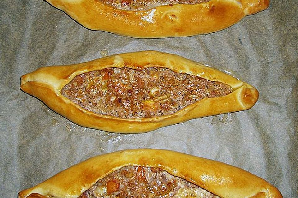 Gefüllte Pide