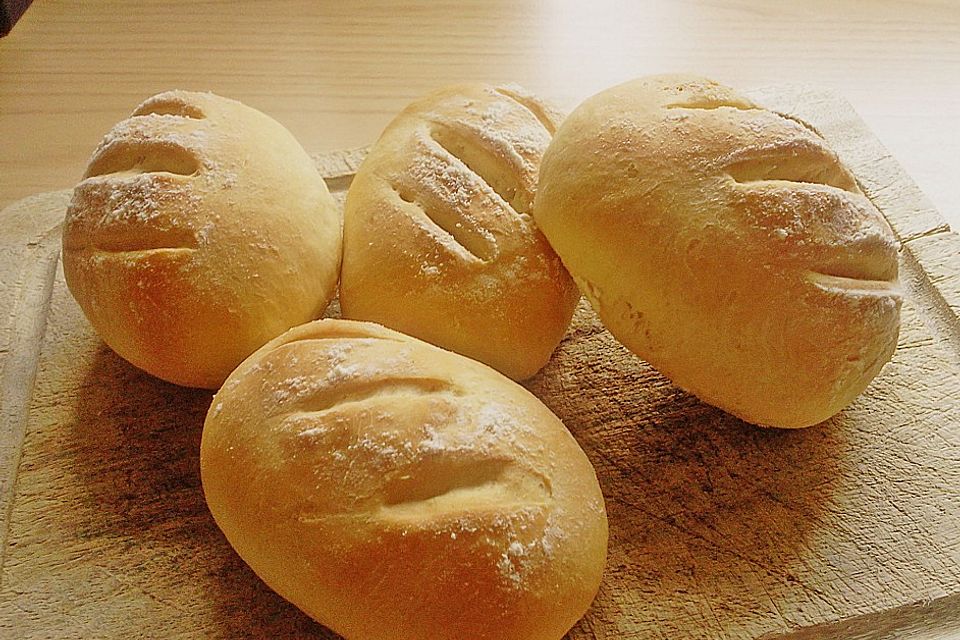 Buttermilchbrötchen