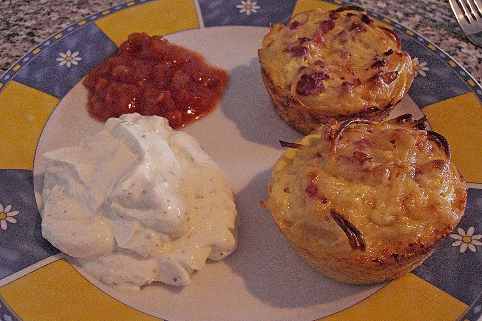 Spaghetti - Muffins mit Kräuterquark