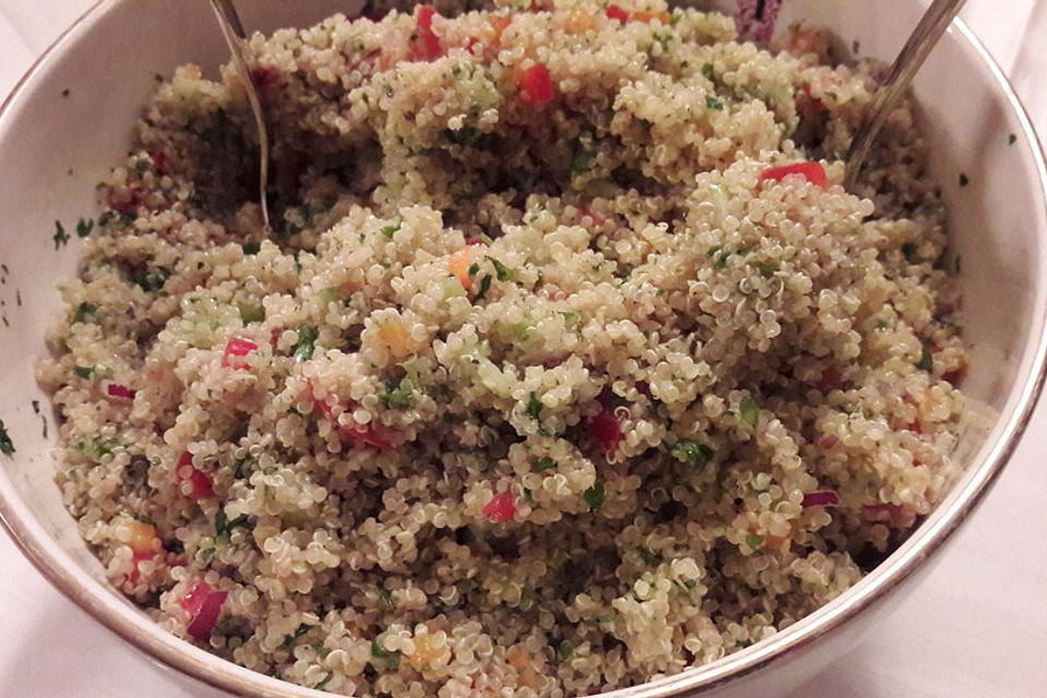 Couscous-Salat, lecker würzig