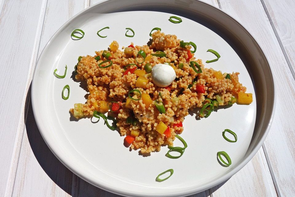 Couscous-Salat, lecker würzig