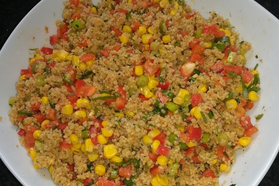 Couscous-Salat, lecker würzig