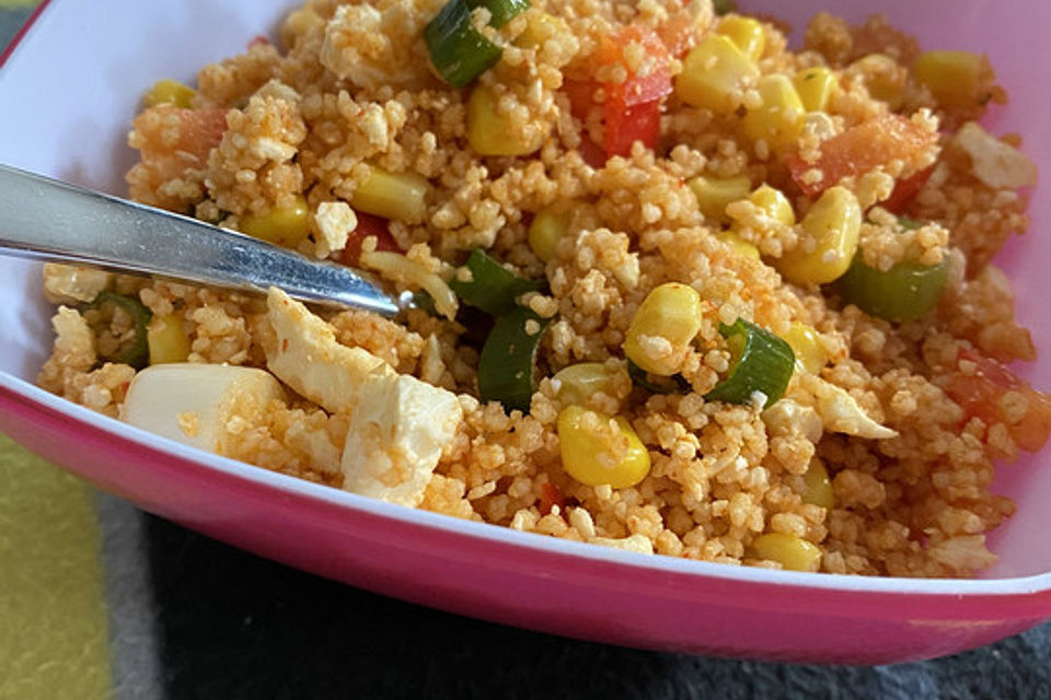 Couscous-Salat, lecker würzig