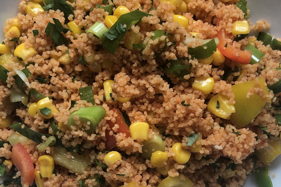 Couscous-Salat, lecker würzig